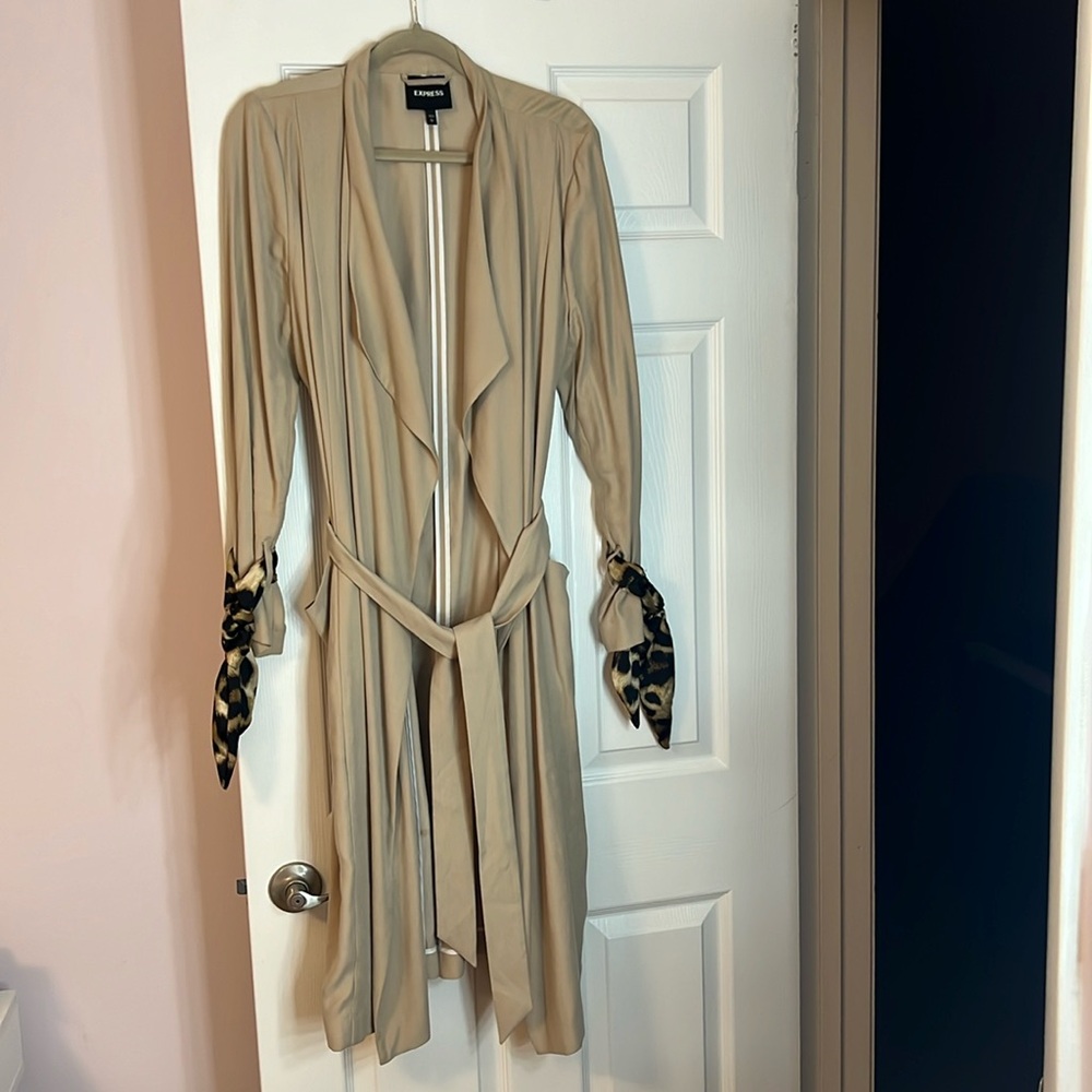 Express trench coat
